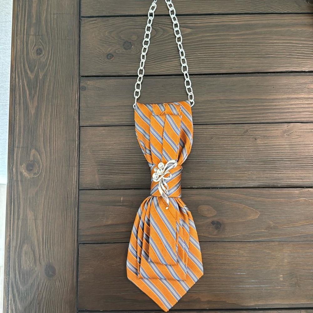 Handmade Upcycled Necktie Bib Necklace with Brooch
Unique & Handmade!